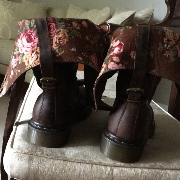 Dr. "AirWair" Martens Triumph 1914 lace-up boot - Picture 2 of 8